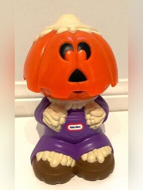 Little Tikes Vintage Pumpkin Head Halloween Flash light.